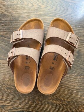 Kids Birkenstock sandals brown leather size 33